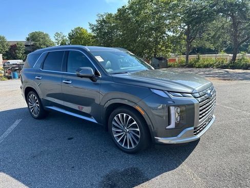 Used 2024 Hyundai Palisade Calligraphy AWD/4WD image 3