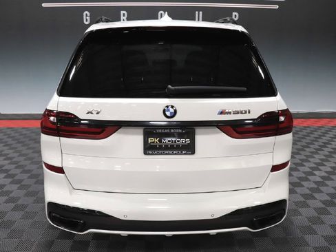 Used 2020 BMW X7 M50i w/ Cold Weather Package image 7