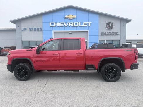 Used 2025 Chevrolet Silverado 2500 LT w/ Trail Boss Package AWD/4WD image 4