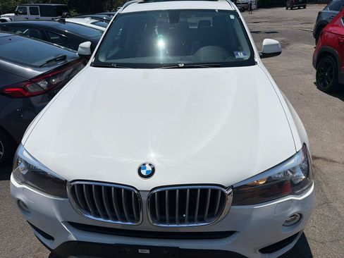 Used 2016 BMW X3 xDrive28i AWD/4WD image 2