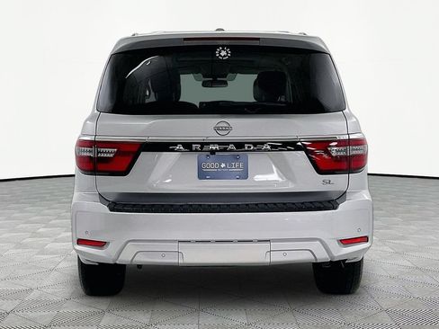Used 2024 Nissan Armada SL w/ Captain's Chairs Package AWD/4WD image 5