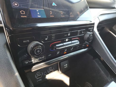 Used 2021 Jeep Grand Cherokee L Limited image 78