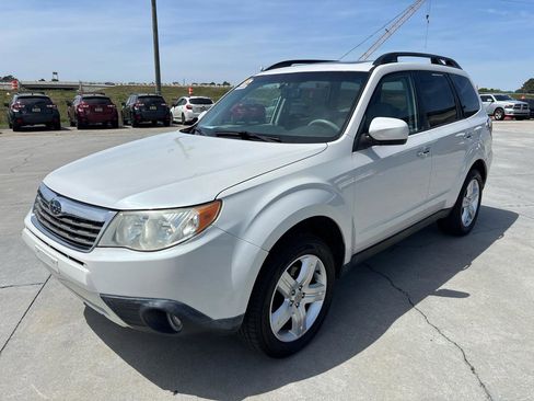 Used 2009 Subaru Forester 2.5X Limited w/ Popular Equipment Group 4B image 8
