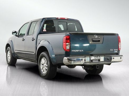Used 2017 Nissan Frontier SV w/ SV Value Truck Package AWD/4WD image 3