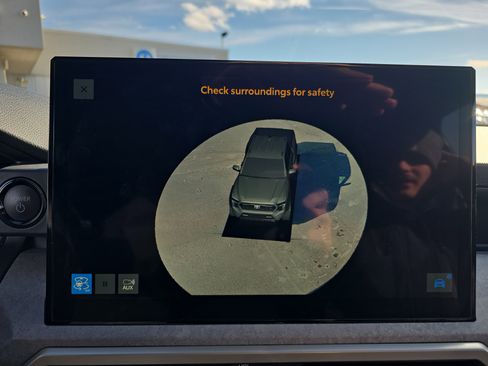 Used 2025 Toyota Tacoma Trailhunter w/ Tow Tech Package image 35