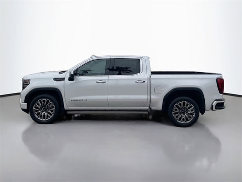 Used 2023 GMC Sierra 1500 Denali Ultimate image 4