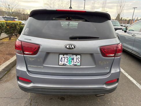 Used 2020 Kia Sorento LX image 5