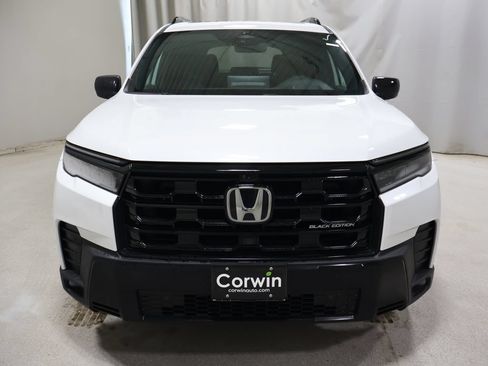 New 2026 Honda Pilot Black Edition image 2