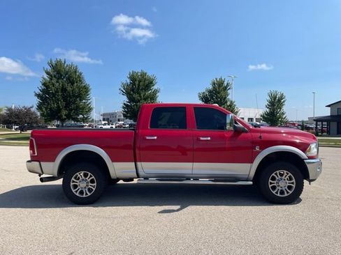 Used 2015 RAM 2500 Laramie AWD/4WD image 2
