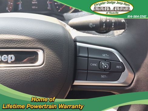 New 2025 Jeep Compass Latitude image 16