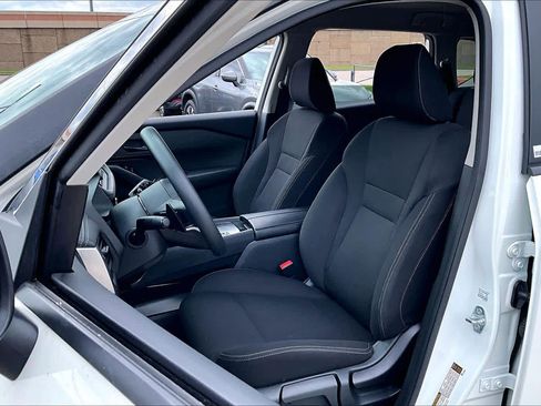 Certified 2024 Nissan Rogue S image 8