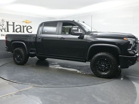 New 2026 Chevrolet Silverado 2500 ZR2 w/ LPO, Dark Essentials Package AWD/4WD image 6