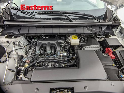 New 2025 Nissan Pathfinder SV w/ SV Premium Package image 9