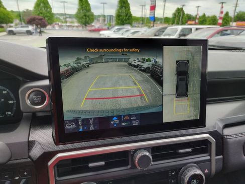 Used 2025 Toyota 4Runner Limited w/ Tow Technology Package AWD/4WD image 15
