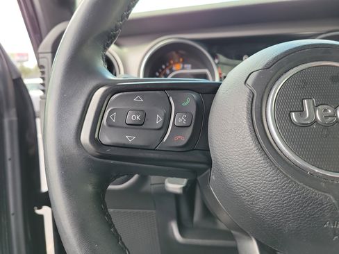 Used 2020 Jeep Wrangler Sport AWD/4WD image 19