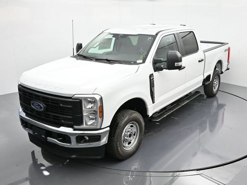 New 2026 Ford F250 XL w/ XL Chrome Package AWD/4WD image 31