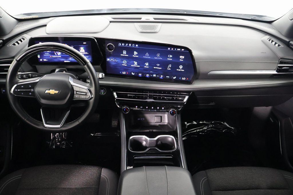 Used 2024 Chevrolet Traverse LT w/ Enhanced Driving Package FWD image 6
