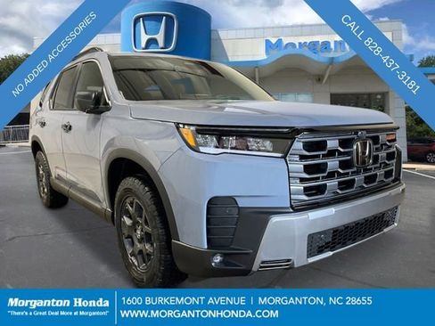 New 2026 Honda Pilot TrailSport image 10