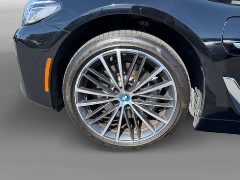Used 2023 BMW 530e w/ Convenience Package RWD image 9