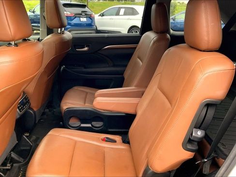 Used 2018 Toyota Highlander Limited Platinum w/ Protection Package #3 AWD/4WD image 11