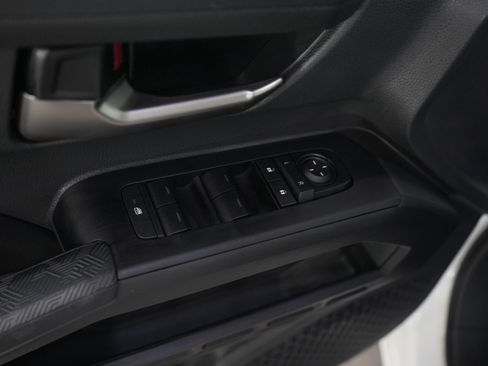Used 2025 Toyota Tacoma TRD Off-Road AWD/4WD image 19