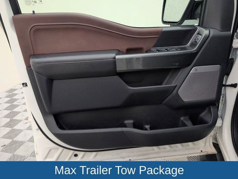 Used 2022 Ford F150 Lariat w/ Max Trailer Tow Package image 37