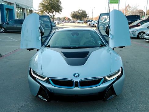 Used 2015 BMW i8 Base image 12