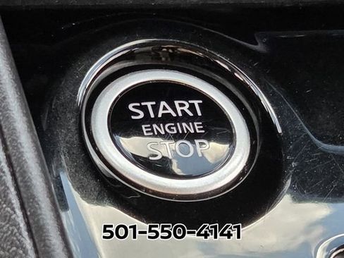 Used 2023 Nissan Versa SV FWD image 27