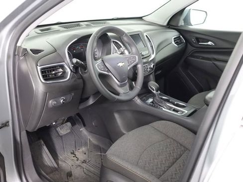 Used 2023 Chevrolet Equinox LT AWD/4WD image 28