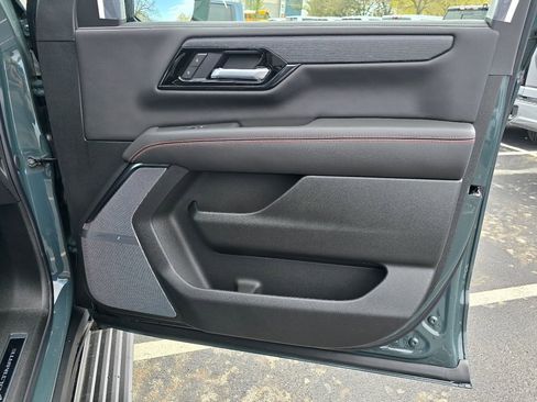 New 2026 GMC Yukon XL AT4 Ultimate AWD/4WD image 37