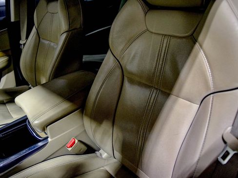 Used 2020 Acura MDX SH-AWD w/ Advance Package image 4