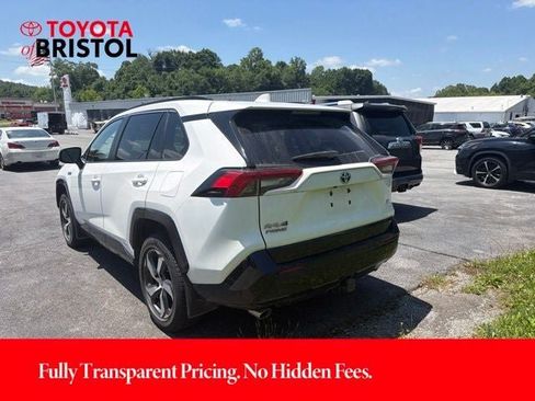 Used 2021 Toyota RAV4 SE w/ Weather & Moonroof Package AWD/4WD image 9