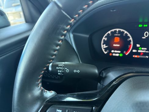 Used 2024 Honda HR-V Sport image 19