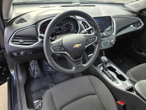 Used 2023 Chevrolet Malibu LT image 24