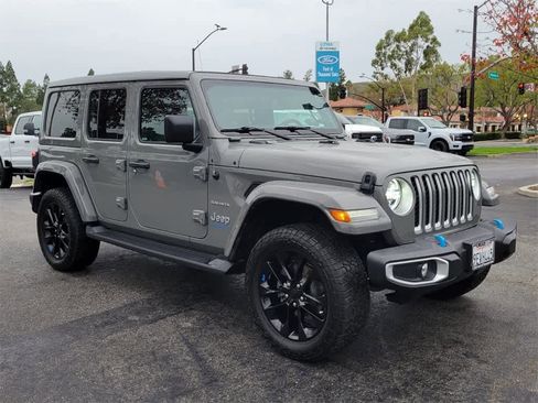 Used 2023 Jeep Wrangler Sahara w/ Cold Weather Group image 7