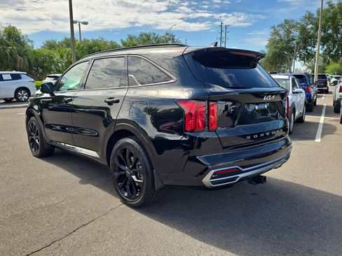 Certified 2022 Kia Sorento SX FWD image 6