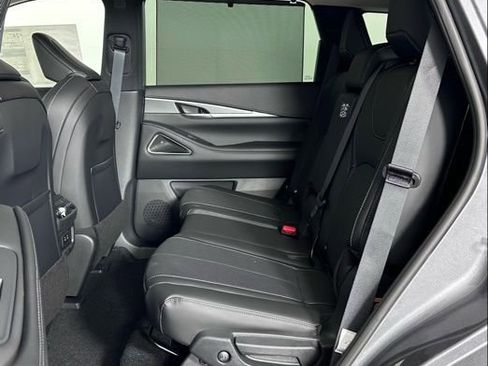 New 2026 INFINITI QX60 Luxe image 20