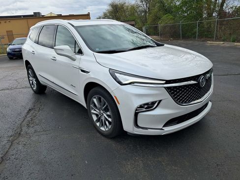 Used 2024 Buick Enclave Avenir w/ Avenir Technology Package AWD/4WD image 6