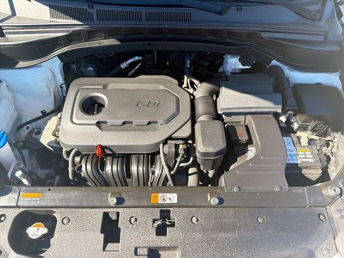 Used 2017 Hyundai Santa Fe Sport image 31