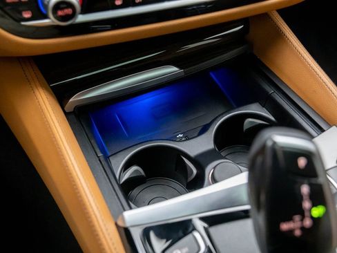 Used 2020 BMW 540i xDrive w/ M Sport Package image 23