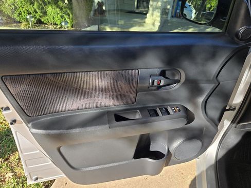 Used 2015 Scion xB image 18