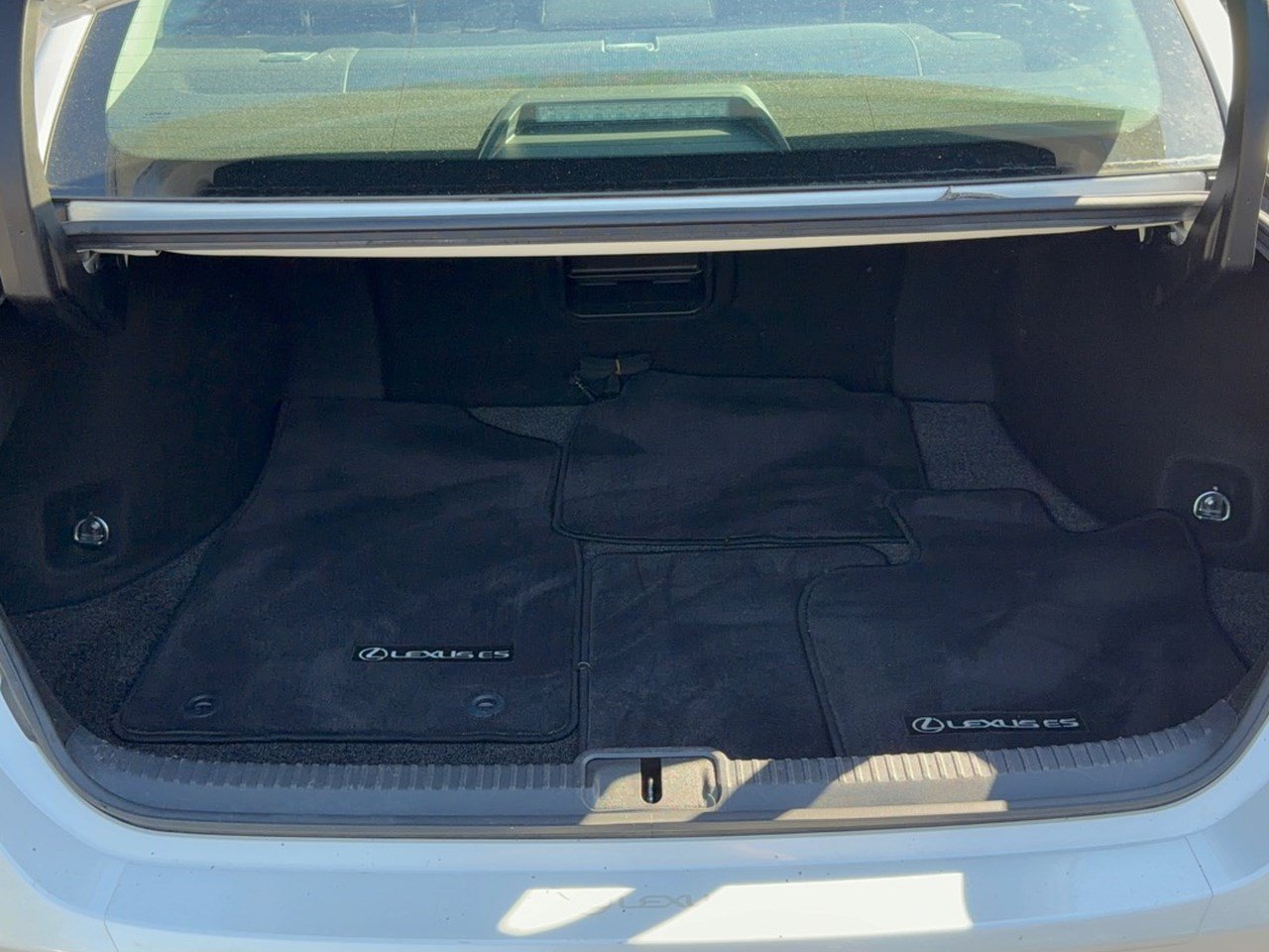 Used 2020 Lexus ES 350 w/ Premium Package FWD image 28