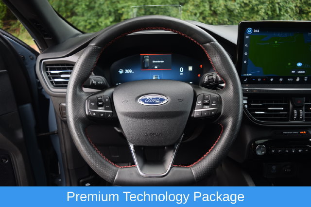 Used 2023 Ford Escape ST-Line Elite w/ Premium Technology Package AWD/4WD image 4