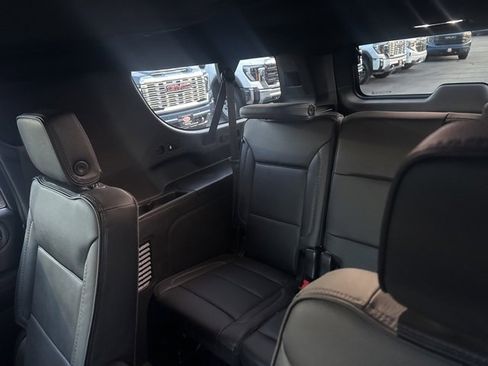 Used 2024 GMC Yukon XL Denali w/ Denali Reserve Package image 28