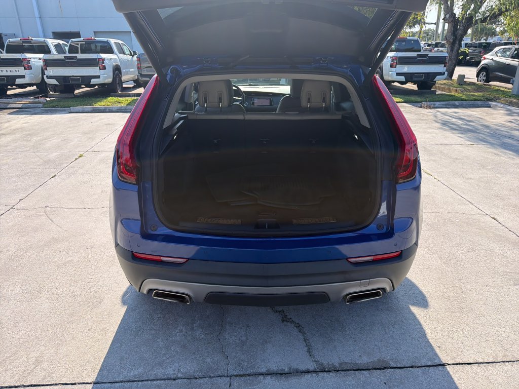 Used 2021 Cadillac XT4 Premium Luxury FWD image 34