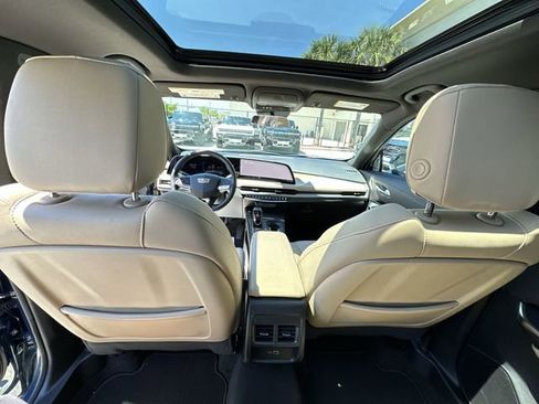 Certified 2024 Cadillac XT4 Luxury image 31