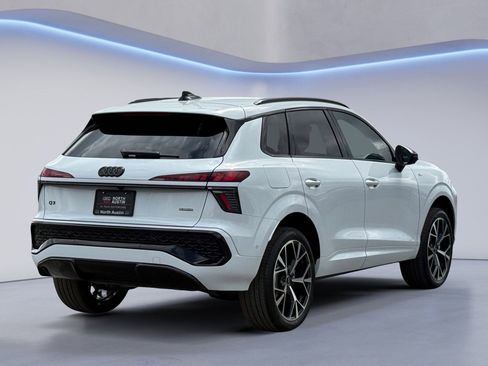 New 2026 Audi Q3 quattro 2.0T AWD/4WD image 5