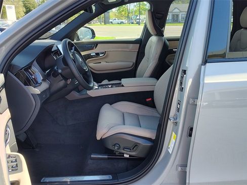 New 2026 Volvo XC90 B6 Ultra image 7