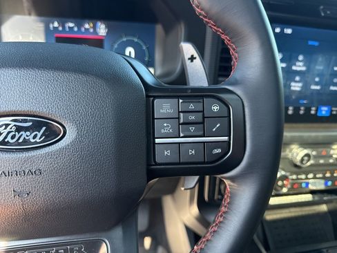 Used 2025 Ford F150 Raptor AWD/4WD image 26