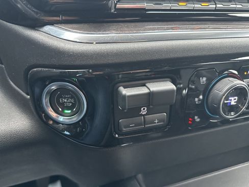 Used 2024 Chevrolet Silverado 1500 LTZ w/ Technology Package image 21